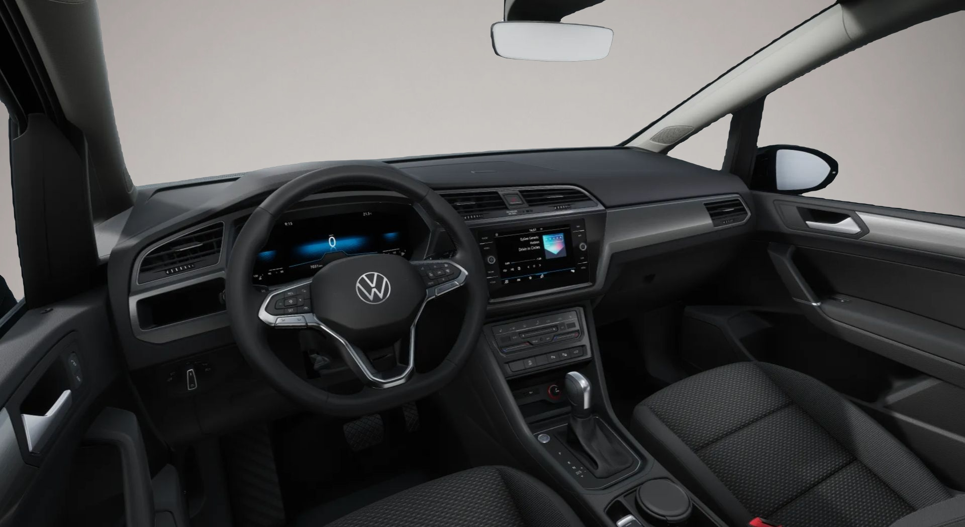 Volkswagen Touran (05/2026, Benzin)