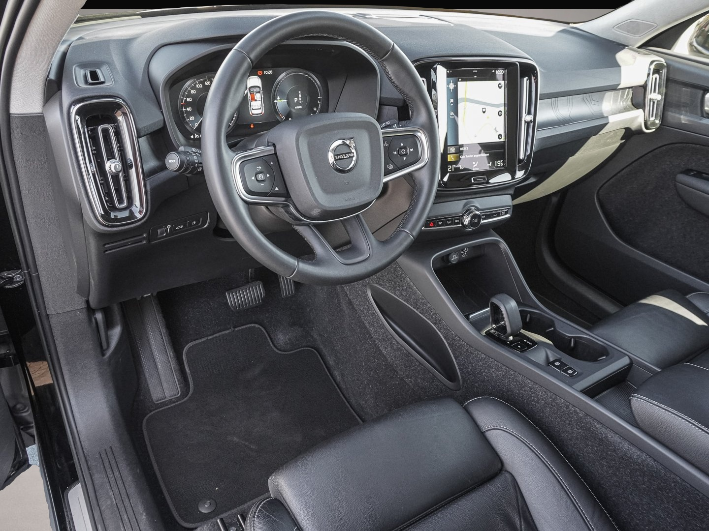 Volvo XC40 (07/2022, )
