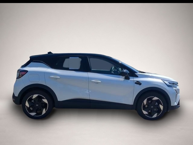 Renault Captur (10/2025, Benzin)