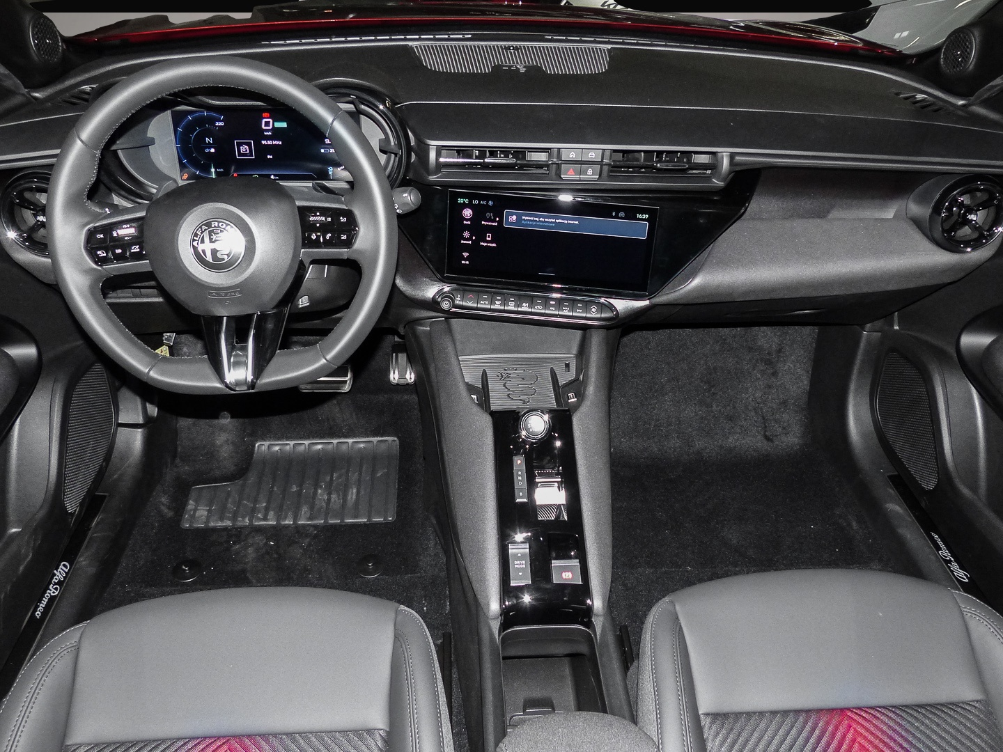 Alfa-Romeo Junior (10/2024, ELECTRIC)