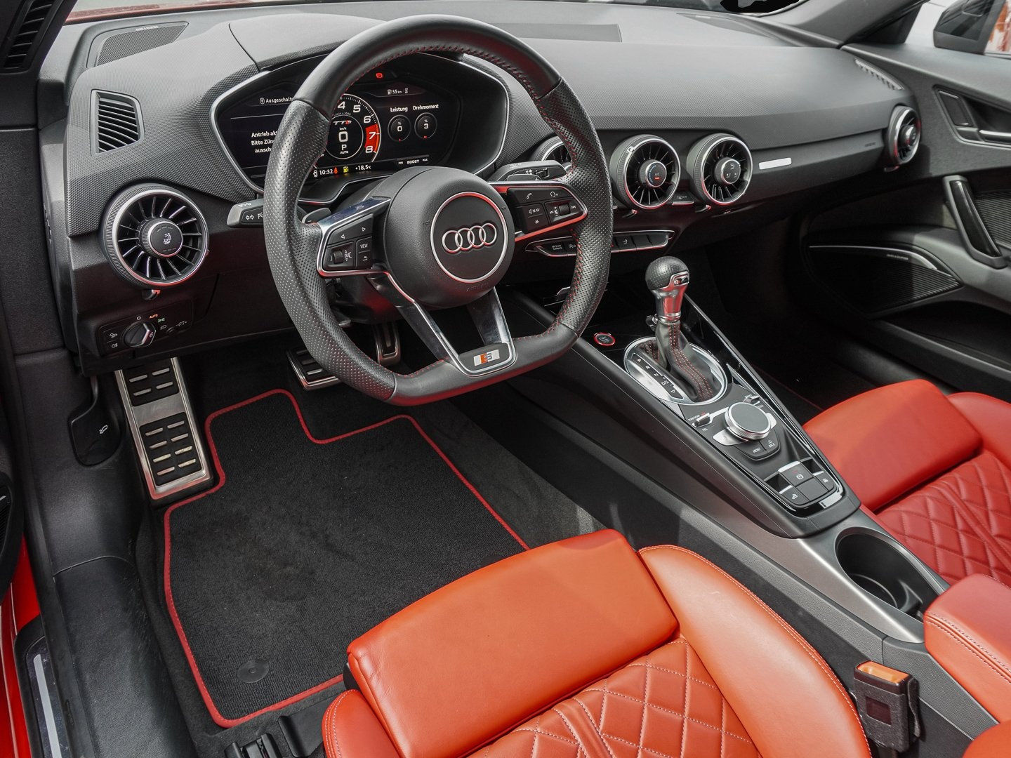 Audi quattro (03/2022, Benzin)