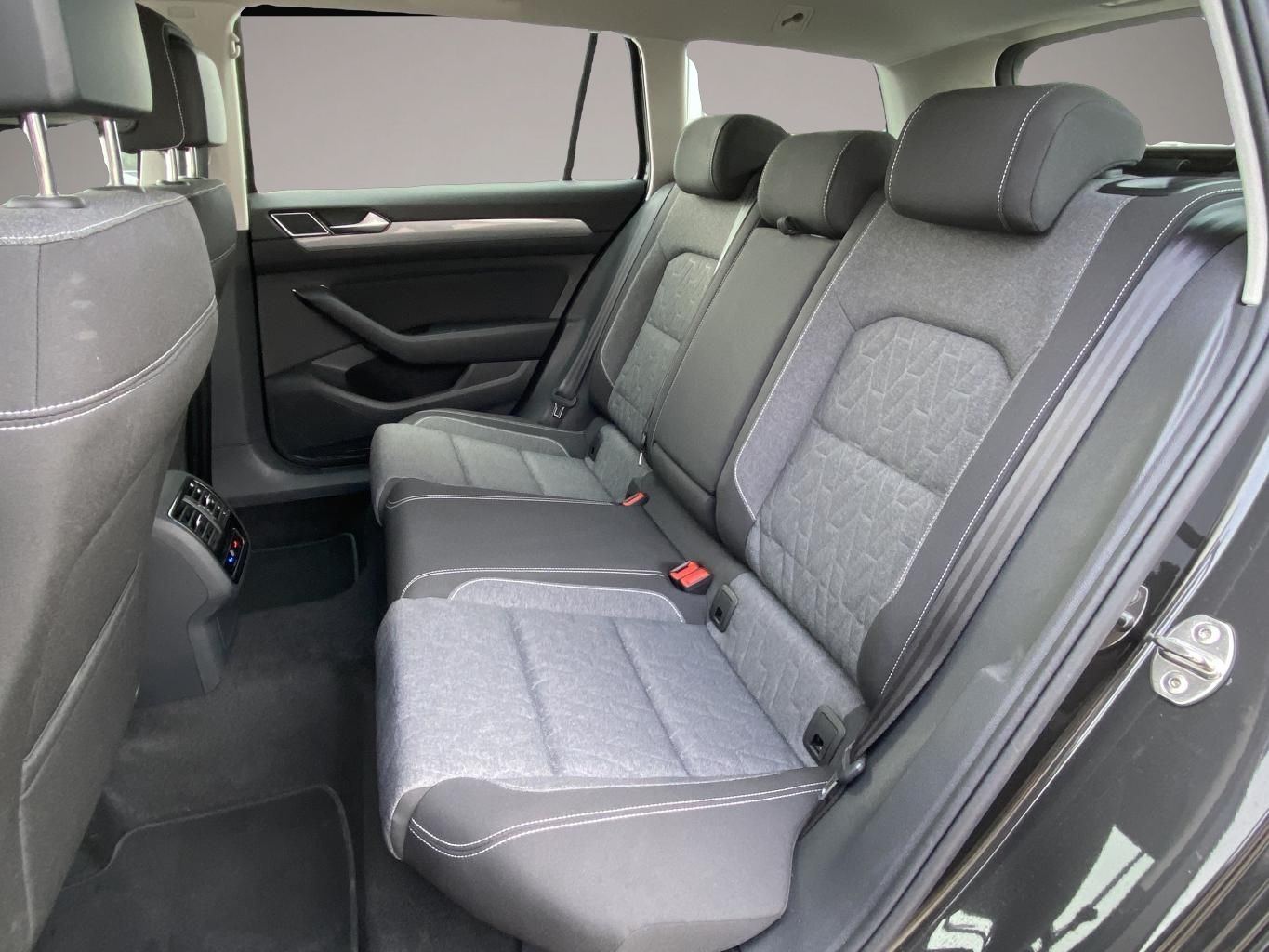 Volkswagen Passat Variant (11/2023, )