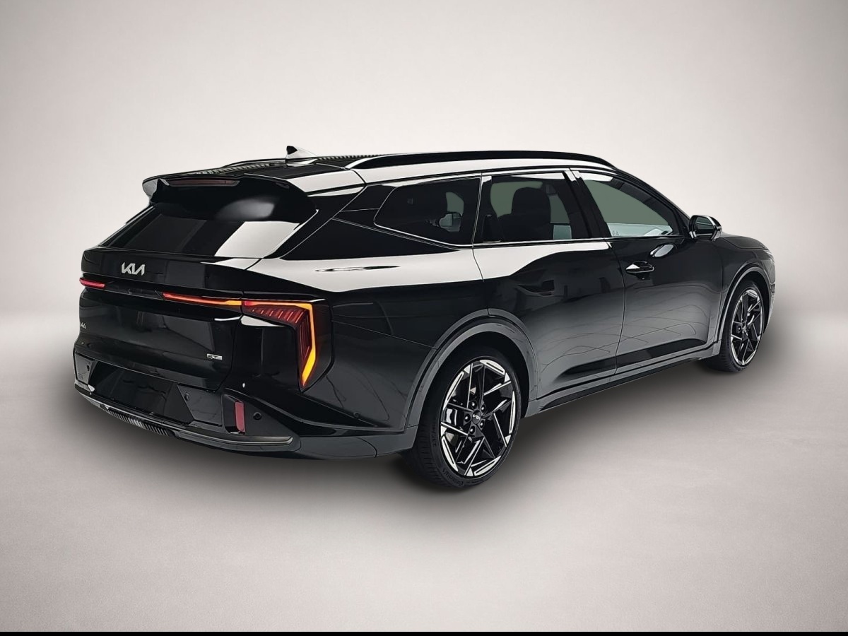 Kia K4, image 2 of 4