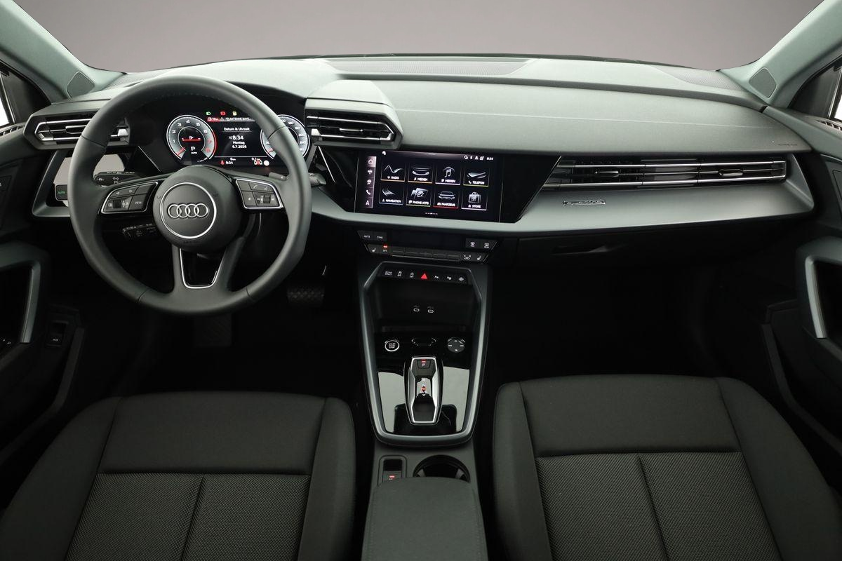 Audi quattro (06/2026, Benzin)