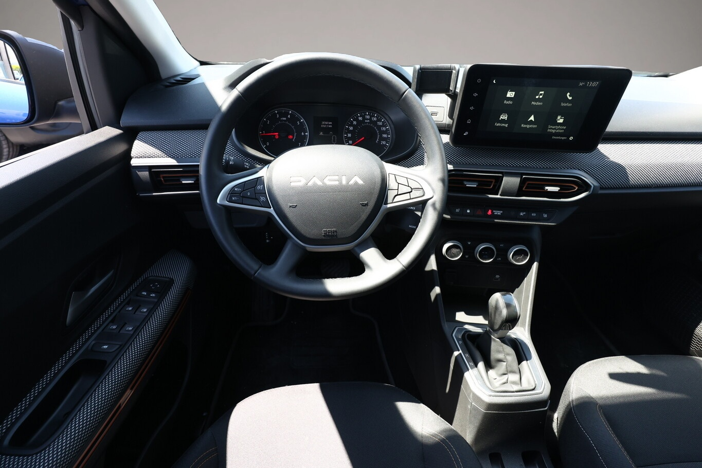 Dacia Sandero (06/2023, Benzin)
