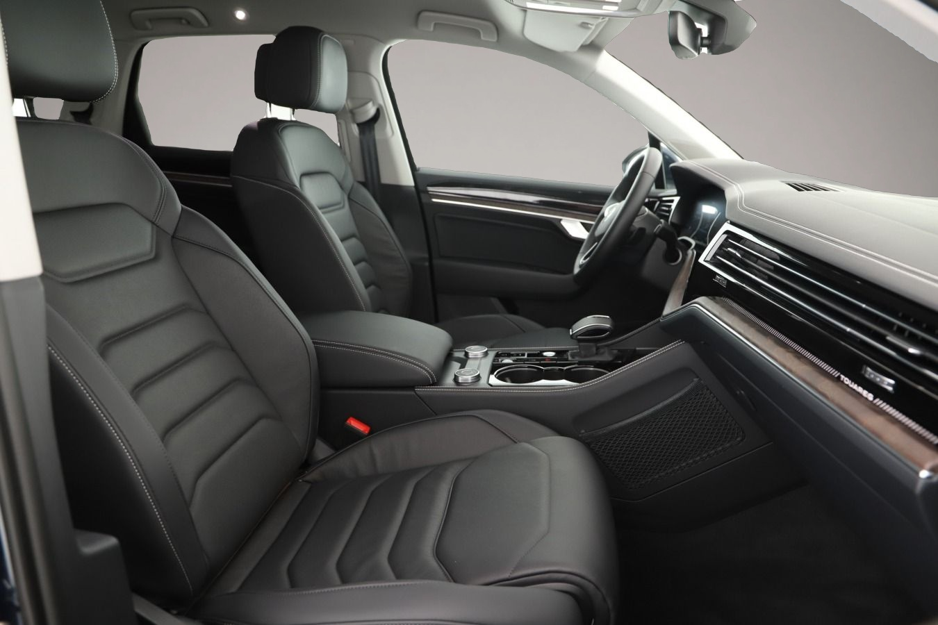 Volkswagen Touareg (09/2025, )