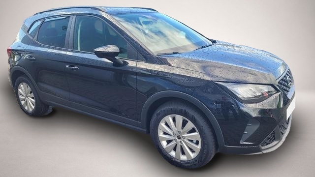Seat Arona (12/2025, Benzin)