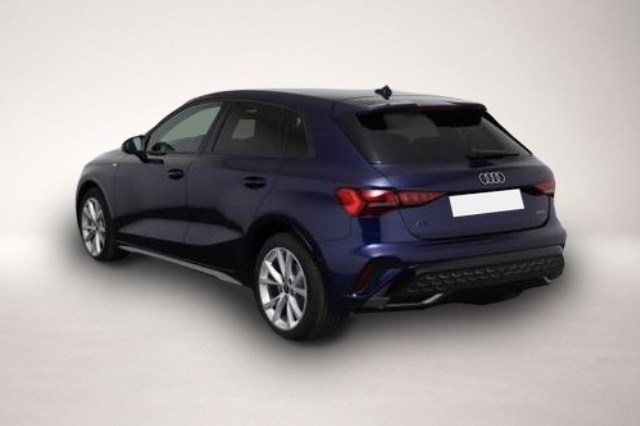 Audi A3, image 4 of 5