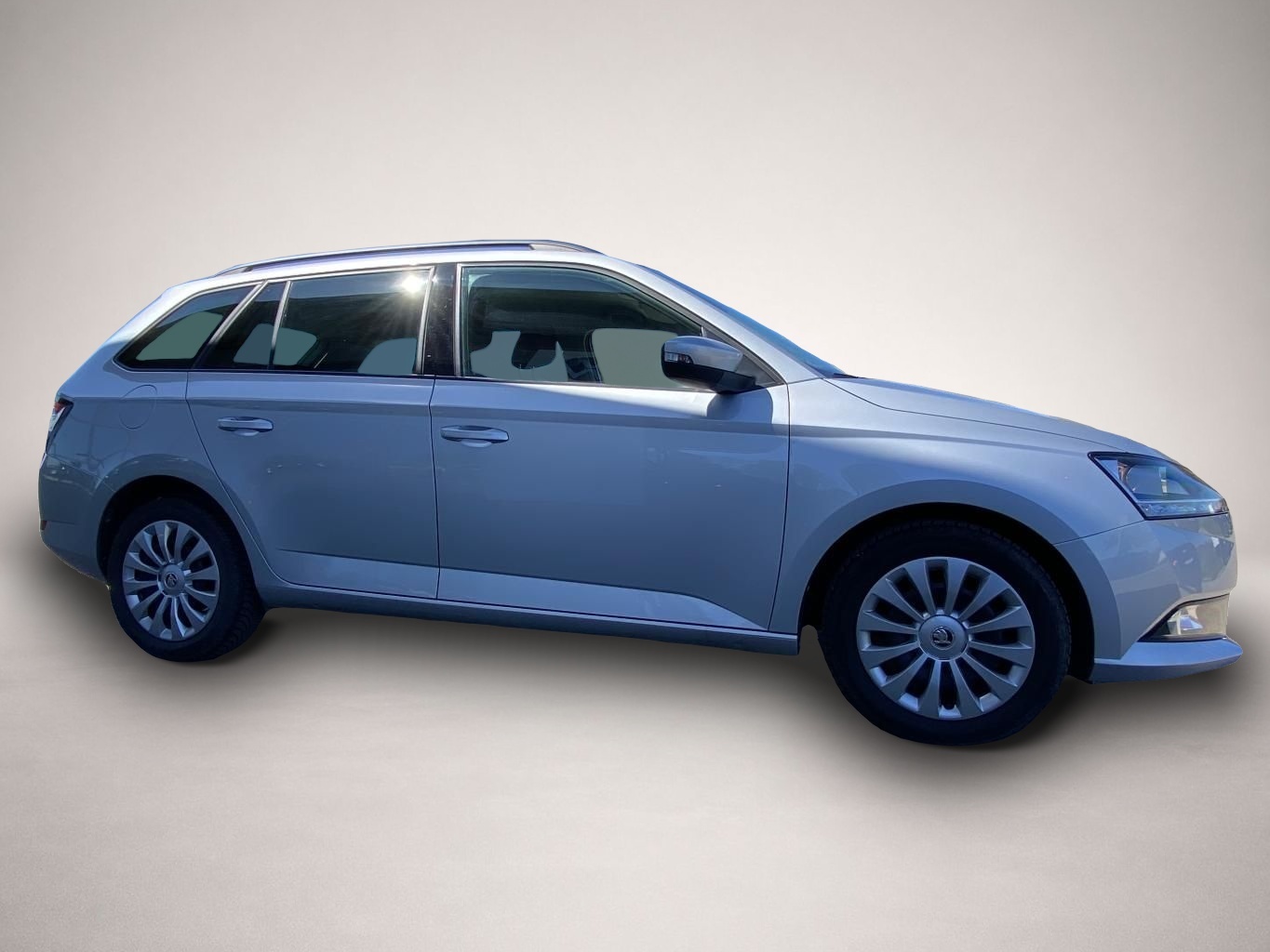 Skoda Fabia (04/2022, )