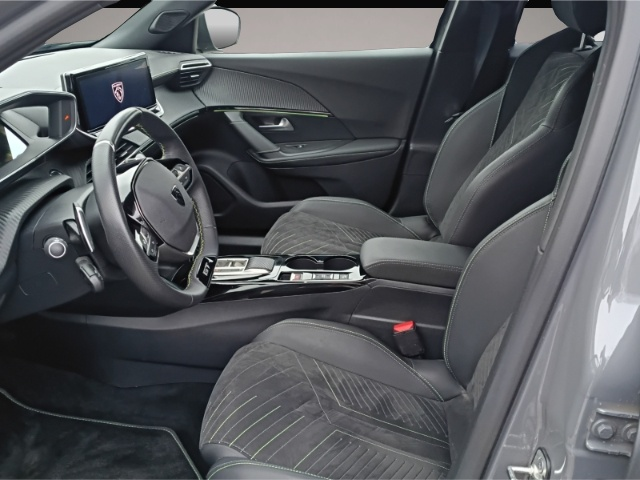 Peugeot 2008 (12/2023, Benzin)