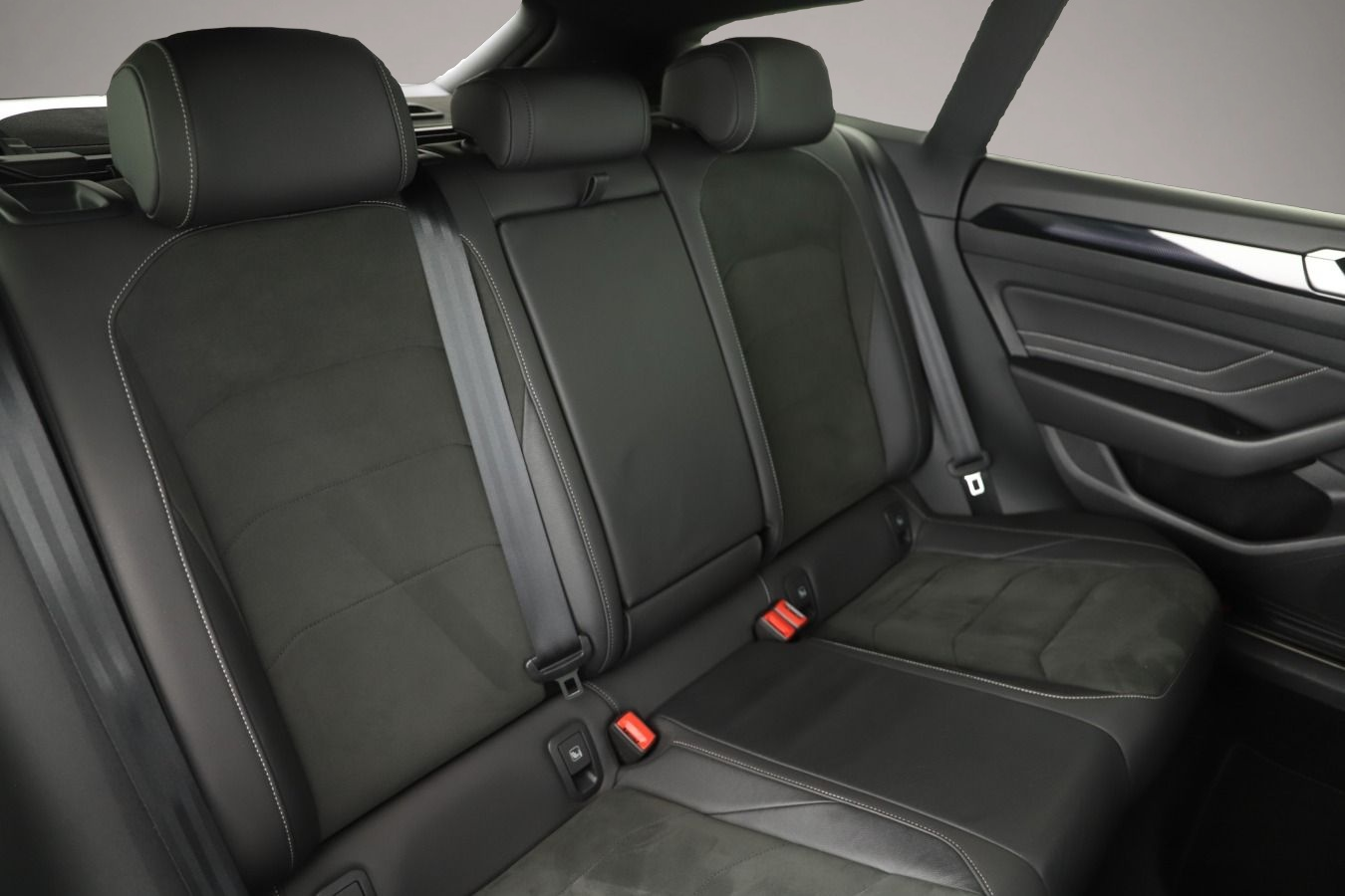 Volkswagen Arteon (03/2021, )