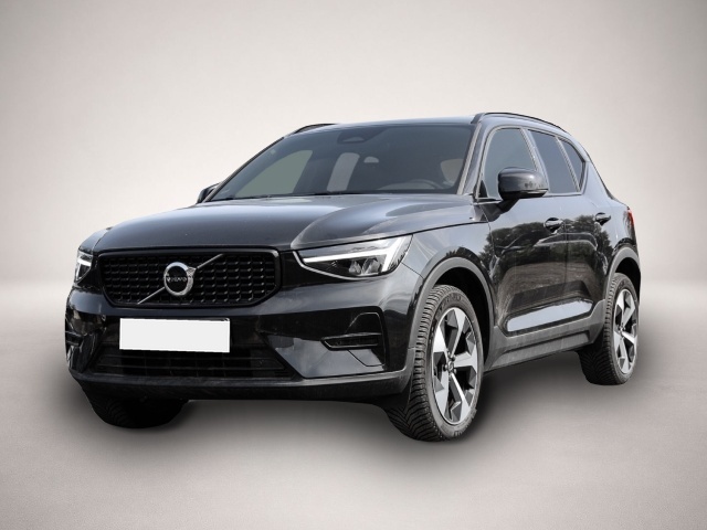 Volvo XC40 (11/2023, Benzin)