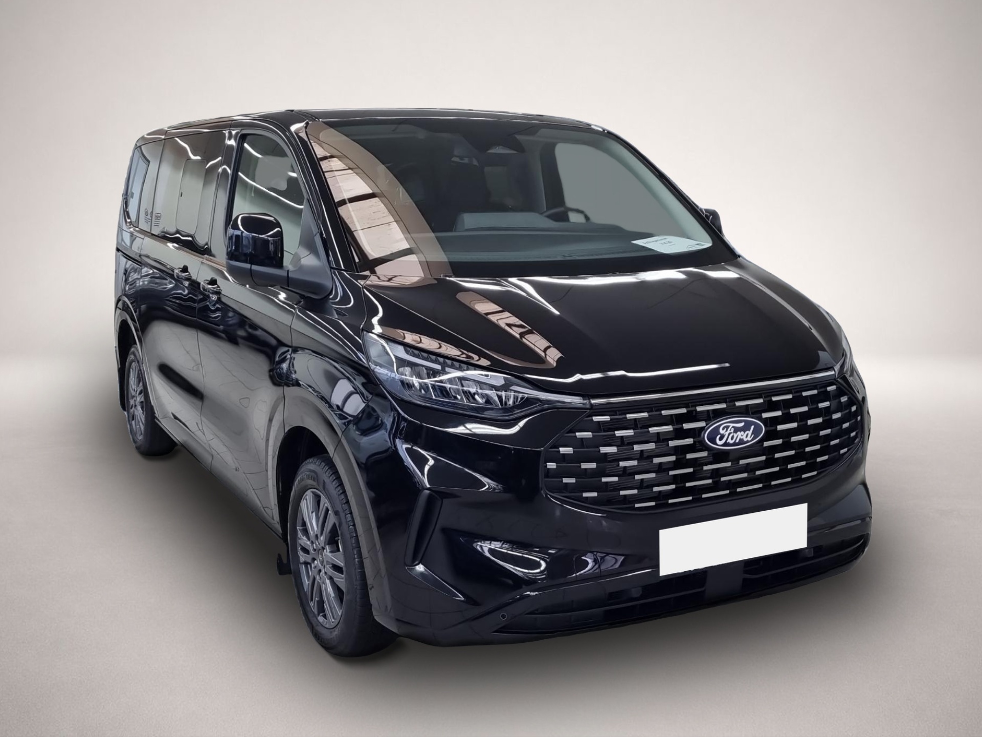 Ford Tourneo Custom (01/2026, Diesel)