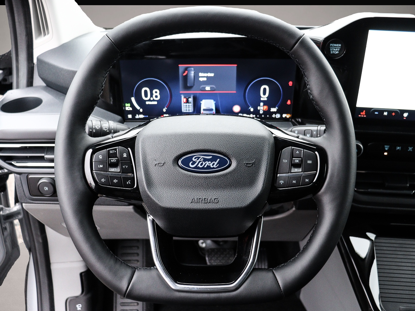 Ford Tourneo Custom (03/2026, Diesel)