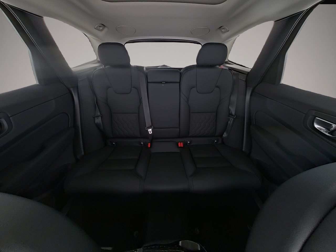 Volvo XC60 (07/2025, Benzin)