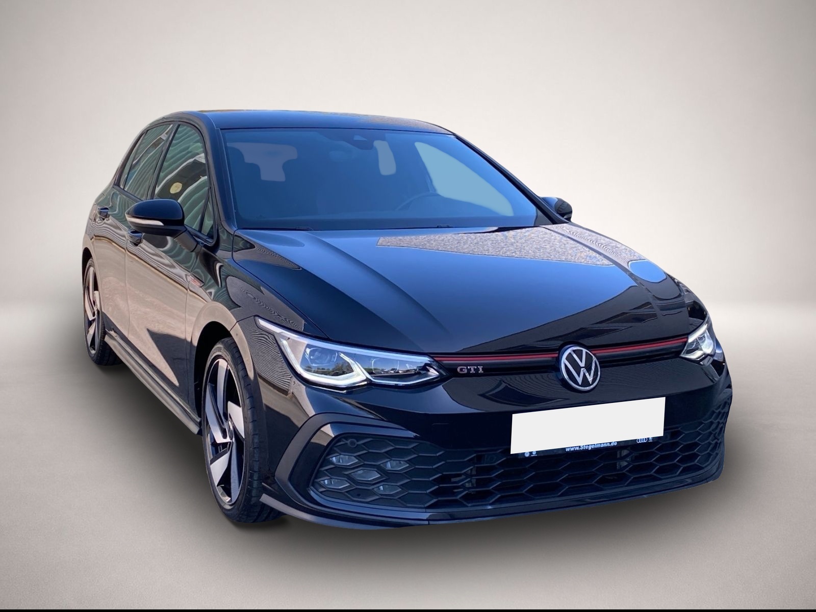 Volkswagen Golf (06/2021, Benzin)