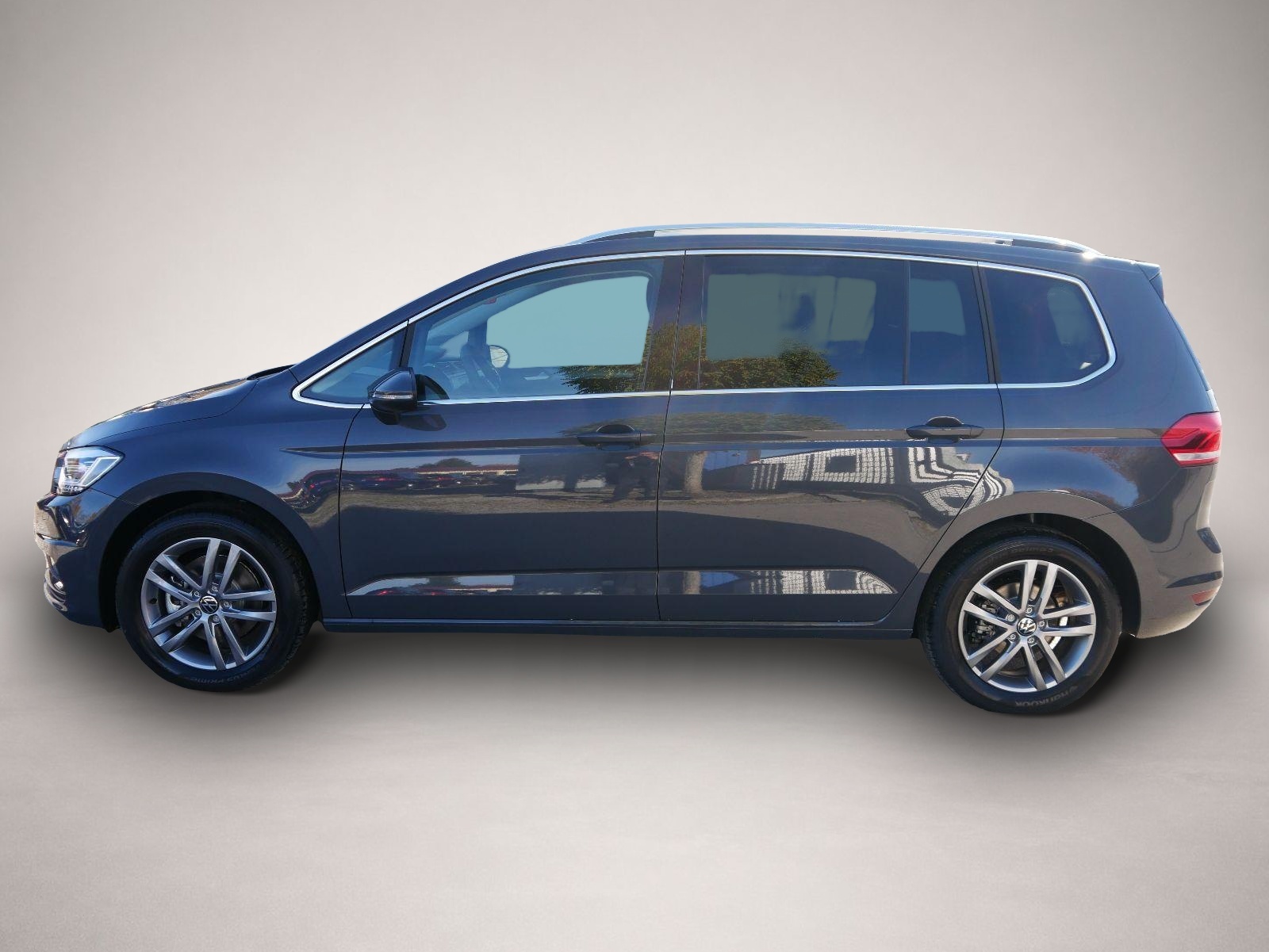 Volkswagen Touran (06/2026, Benzin)