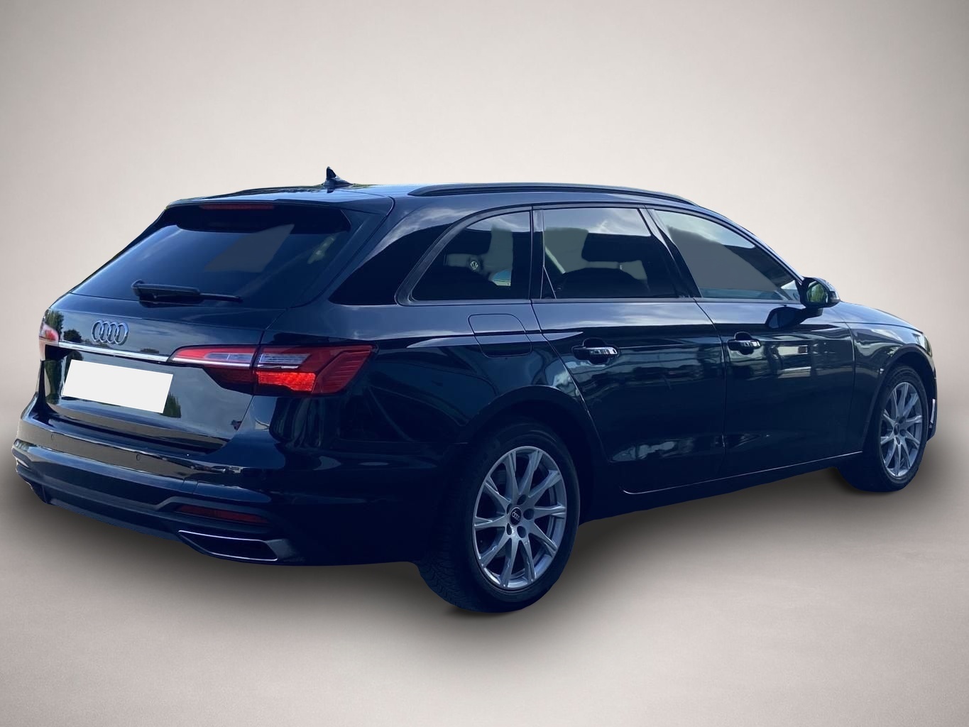 Audi A4 (05/2022, )