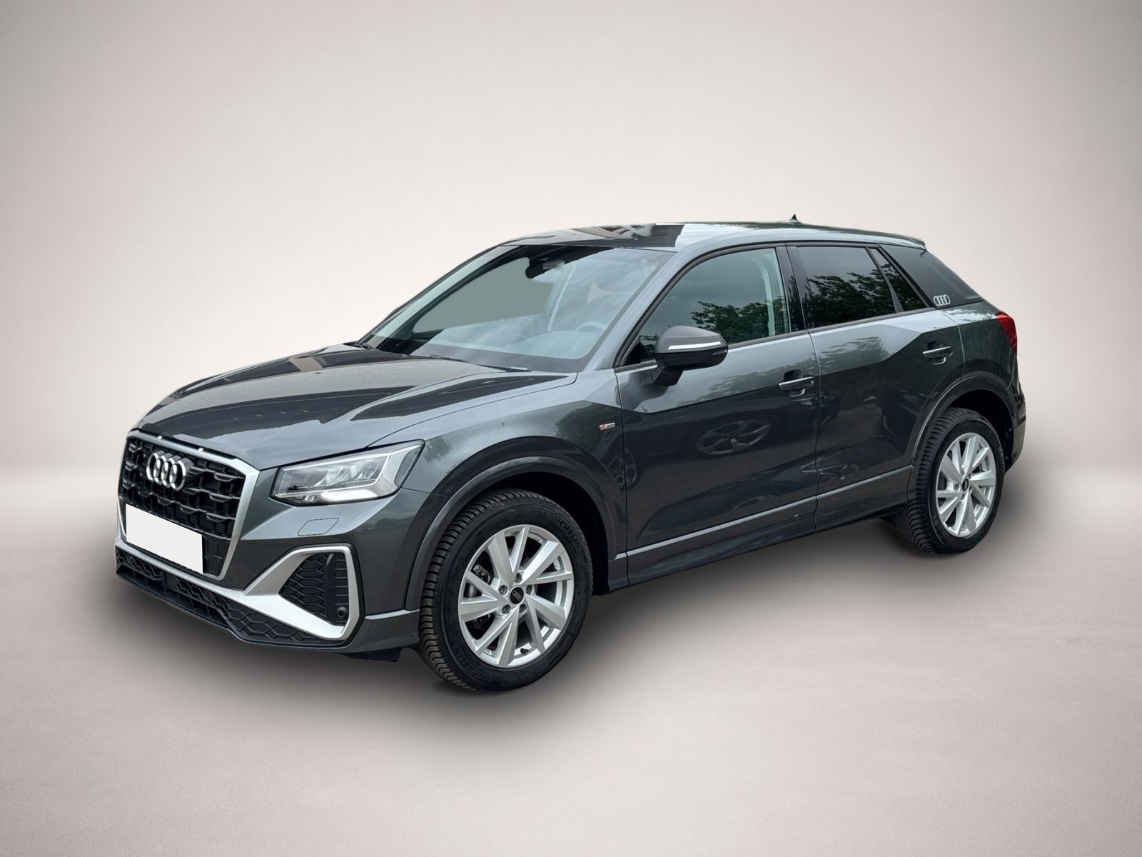 Audi Q2 (08/2025, Benzin)