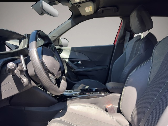 Peugeot 2008 (04/2024, Benzin)