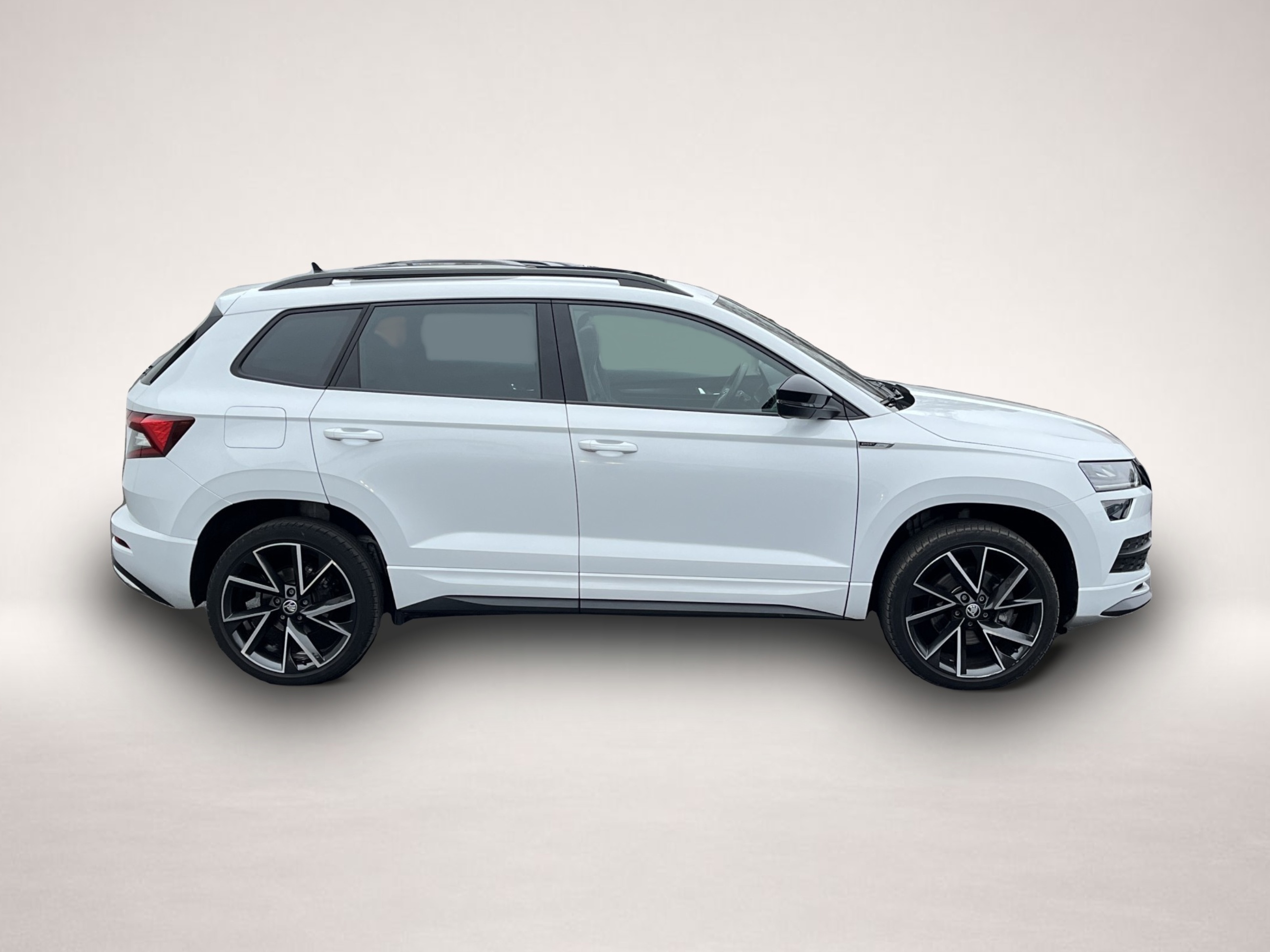 Skoda Karoq (07/2021, Benzin)