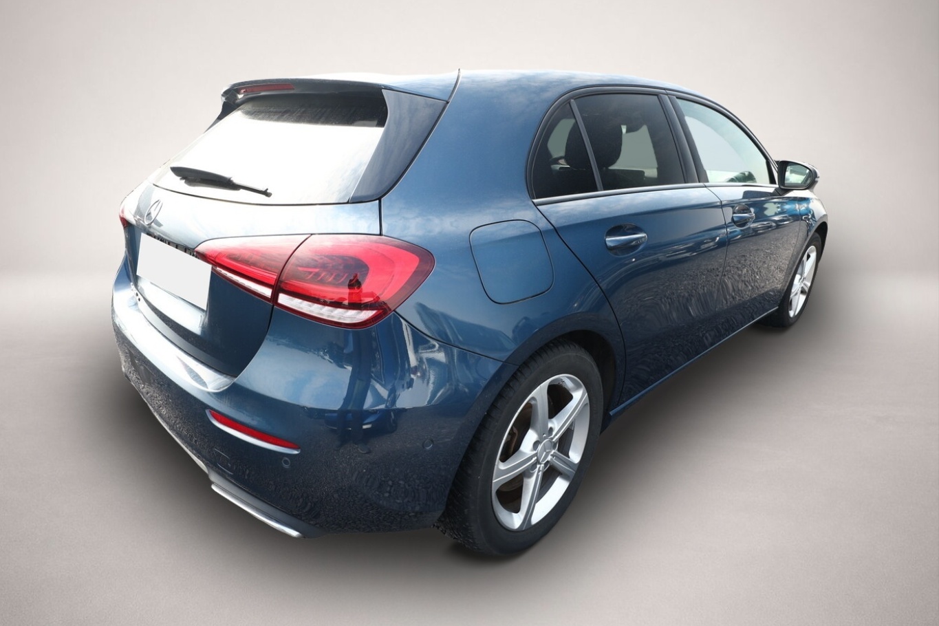 Mercedes-Benz A 250 (08/2020, Hybrid (Benzin/Elektro))