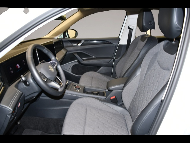 Volkswagen Tiguan (04/2024, Benzin)