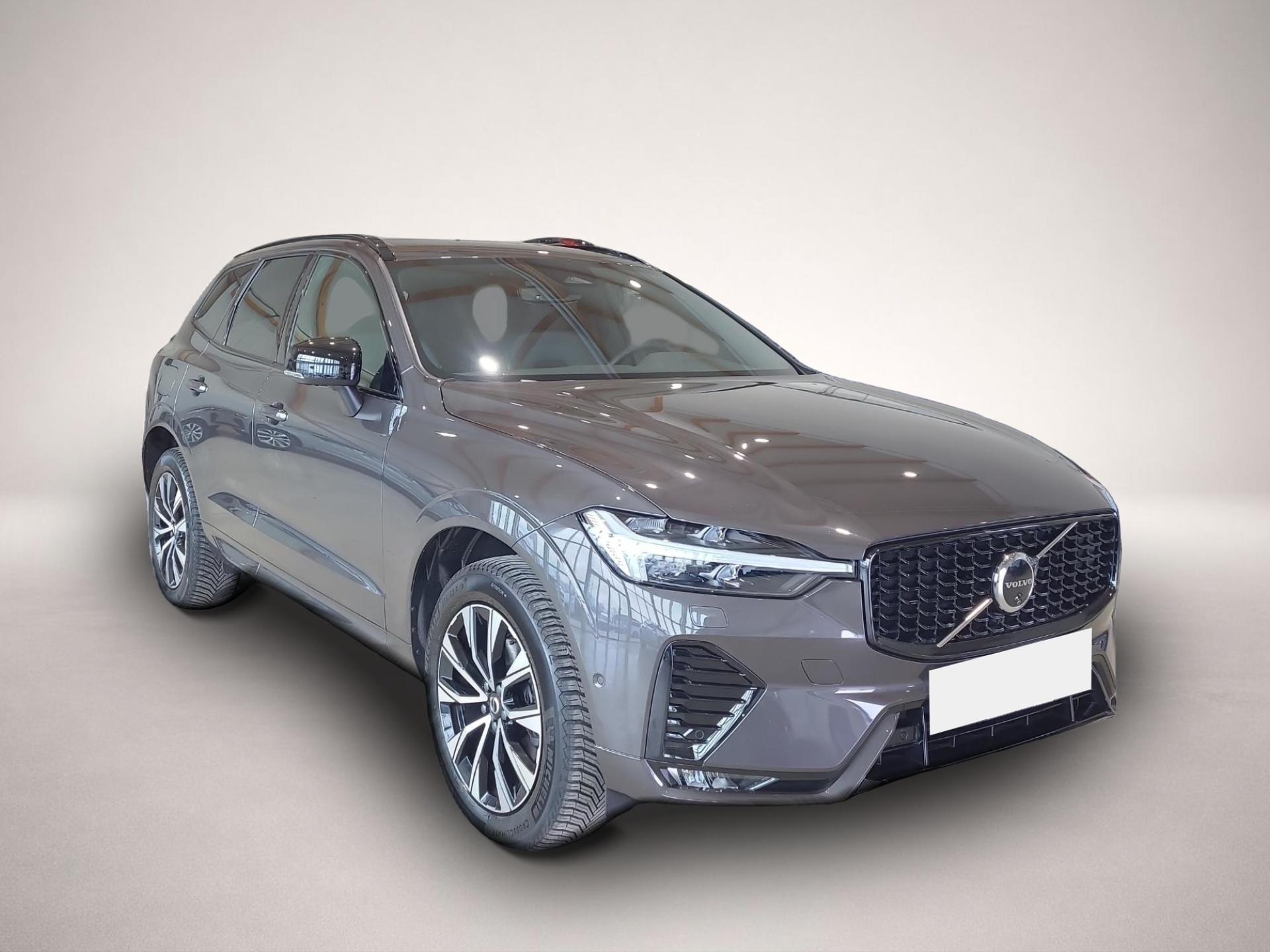 Volvo XC60 (02/2025, Benzin)