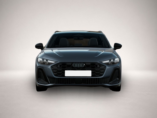 Audi quattro (10/2025, )