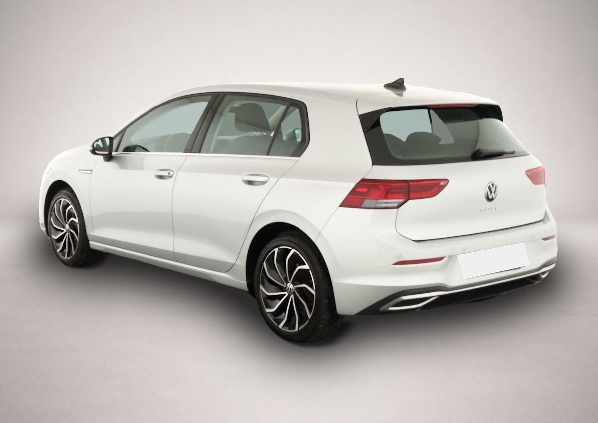 Volkswagen Golf (06/2022, Benzin)