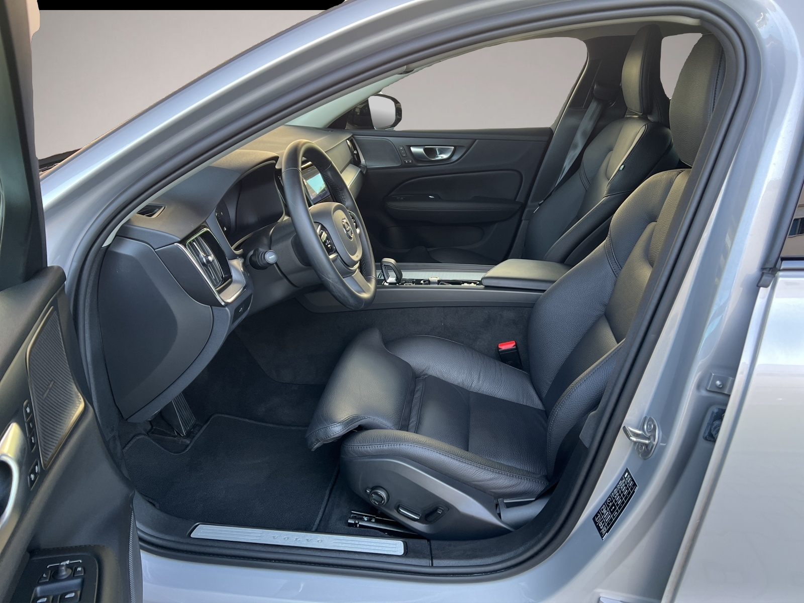 Volvo V60 (04/2024, Benzin)