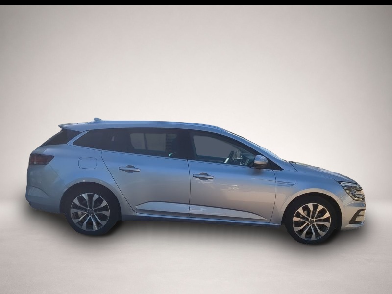Renault Megane (04/2023, Benzin)