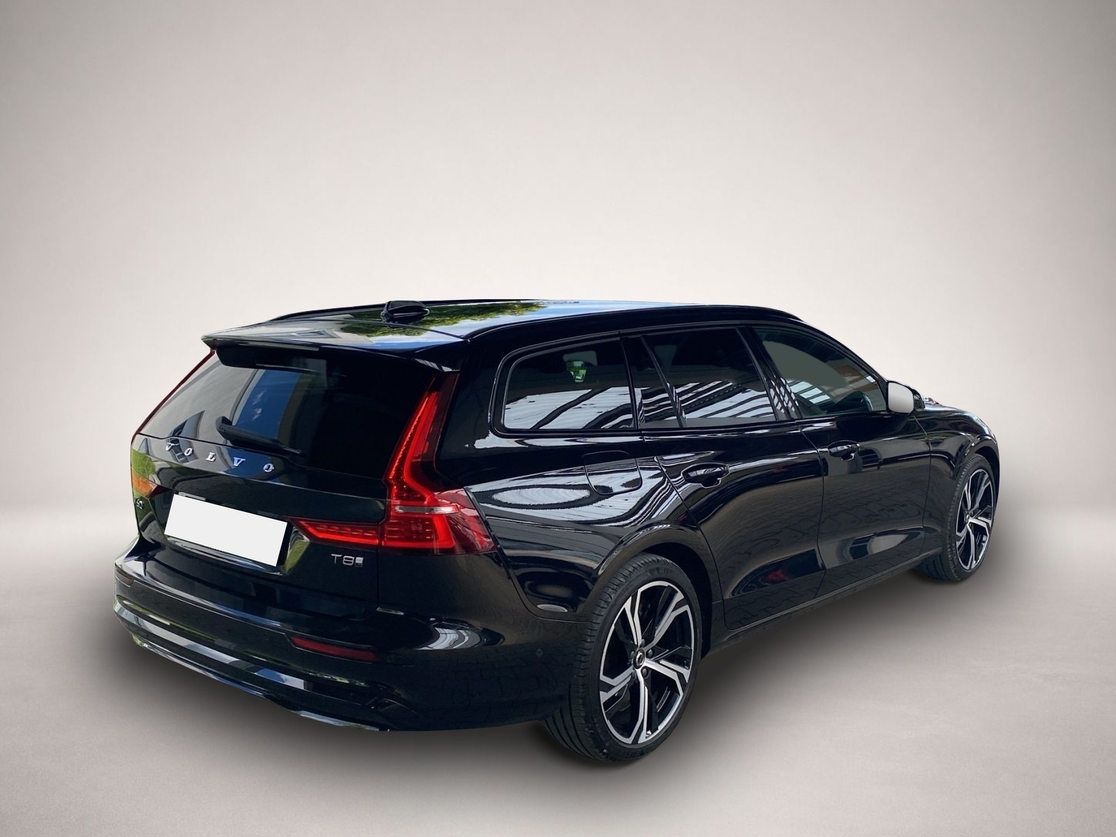 Volvo V60 (07/2024, Hybrid (Benzin/Elektro))