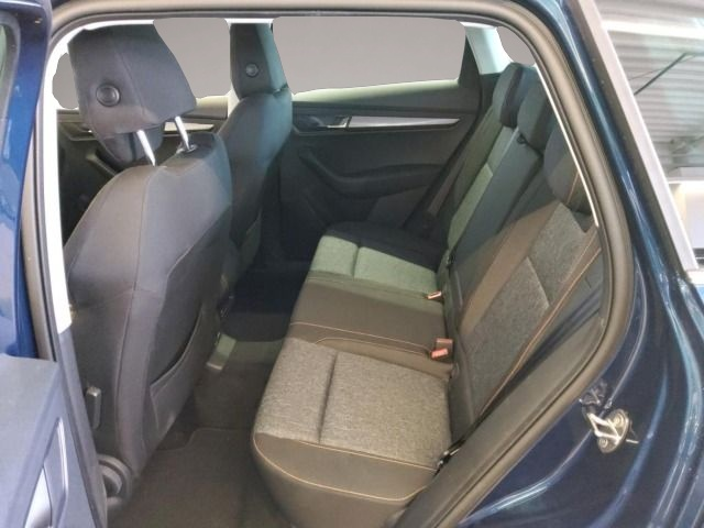Skoda Karoq (08/2022, Benzin)