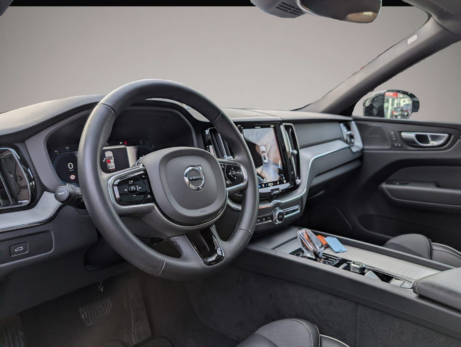 Volvo XC60 (10/2023, Benzin)