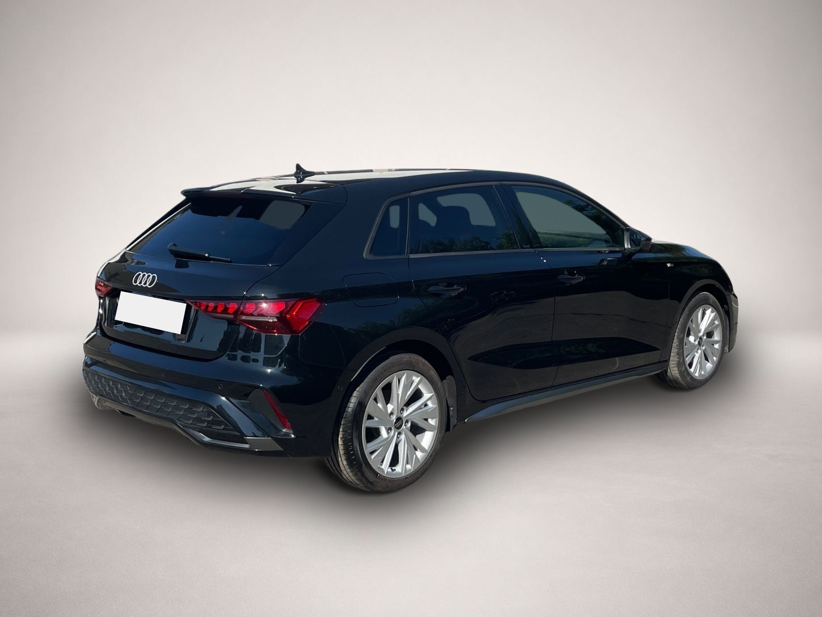Audi A3 (06/2025, Benzin)