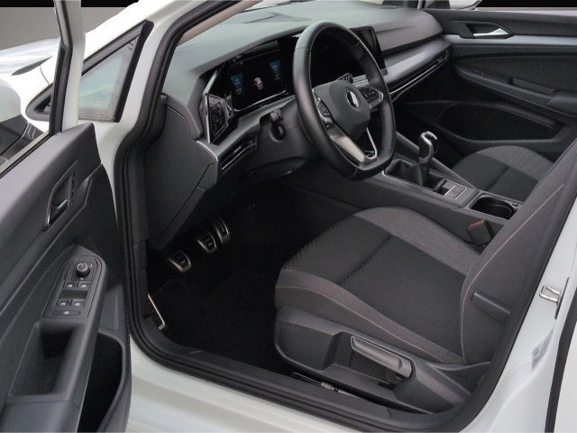 Volkswagen Golf (12/2022, Benzin)