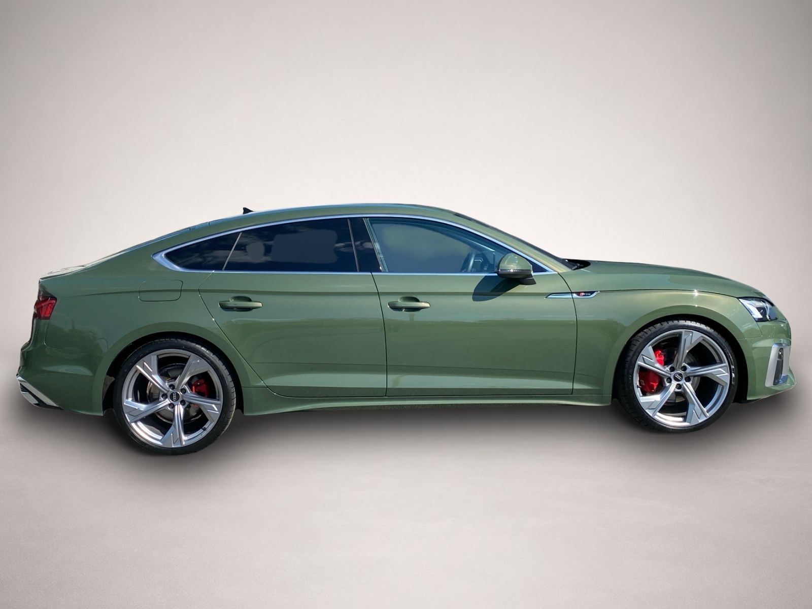 Audi A5 (06/2023, Benzin)