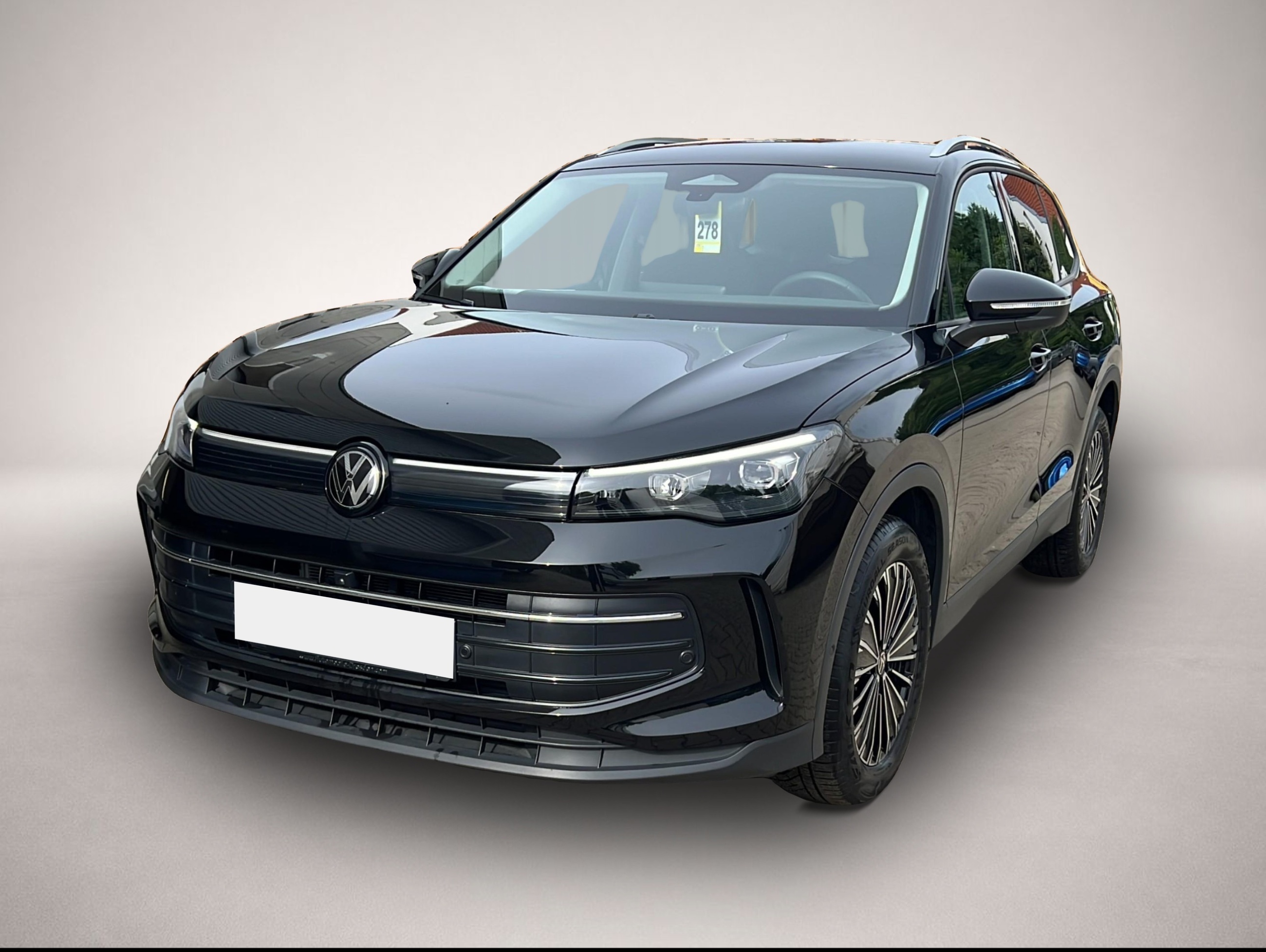 Volkswagen Tiguan (08/2025, Benzin)