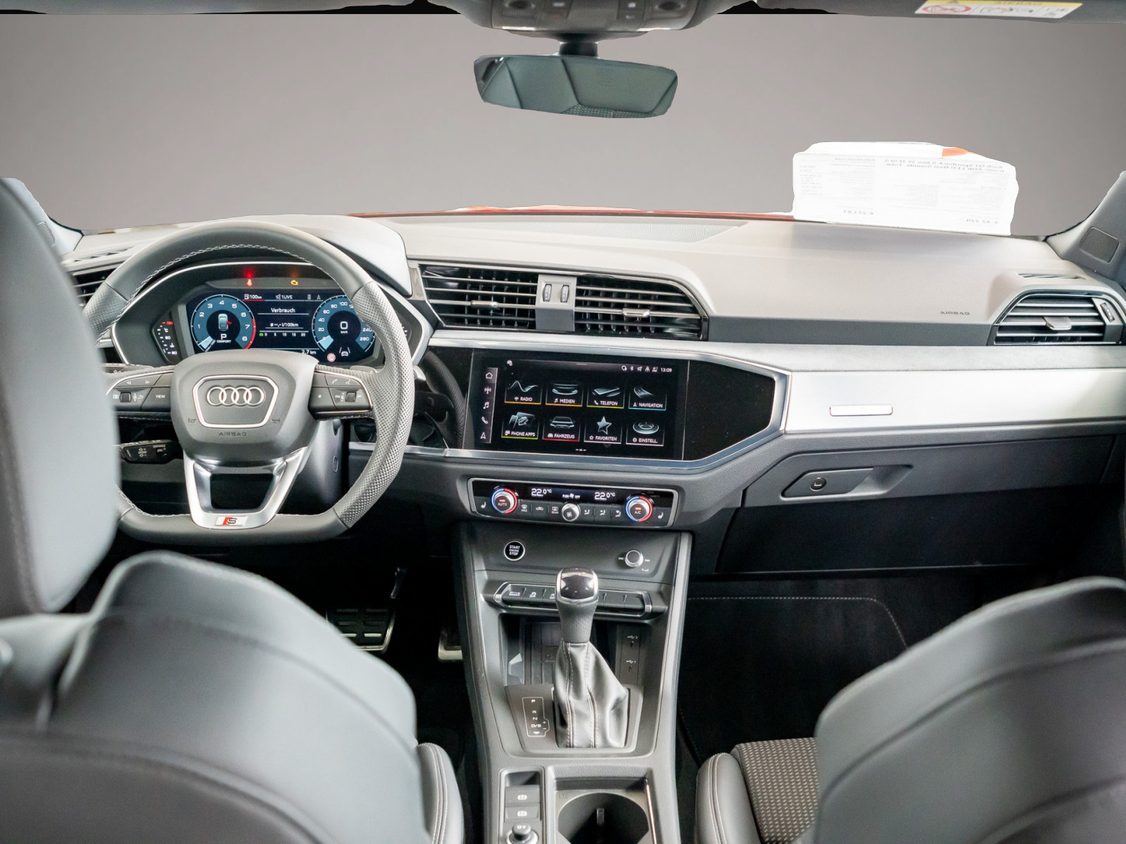 Audi Q3 (09/2025, Benzin)
