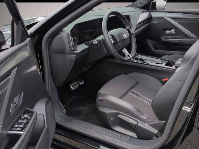 Opel Astra (02/2024, Benzin)