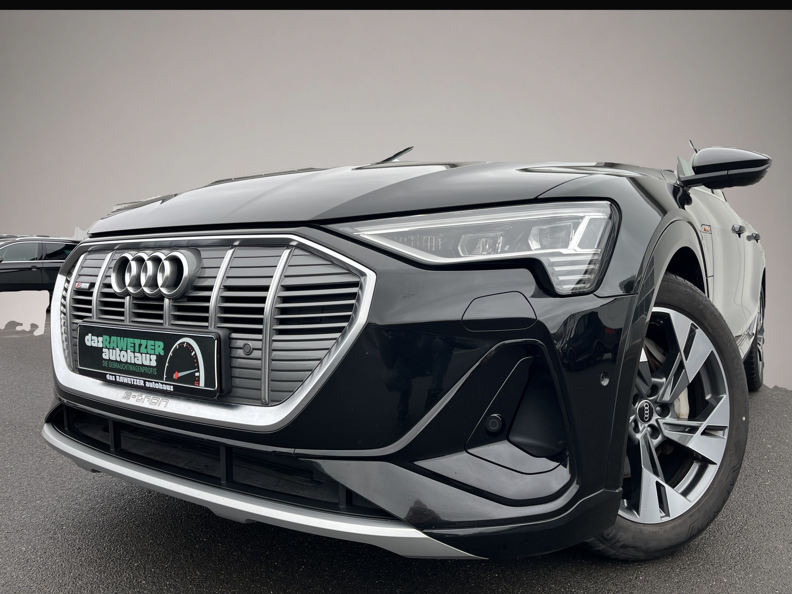 Audi e-tron (09/2022, ELECTRIC)