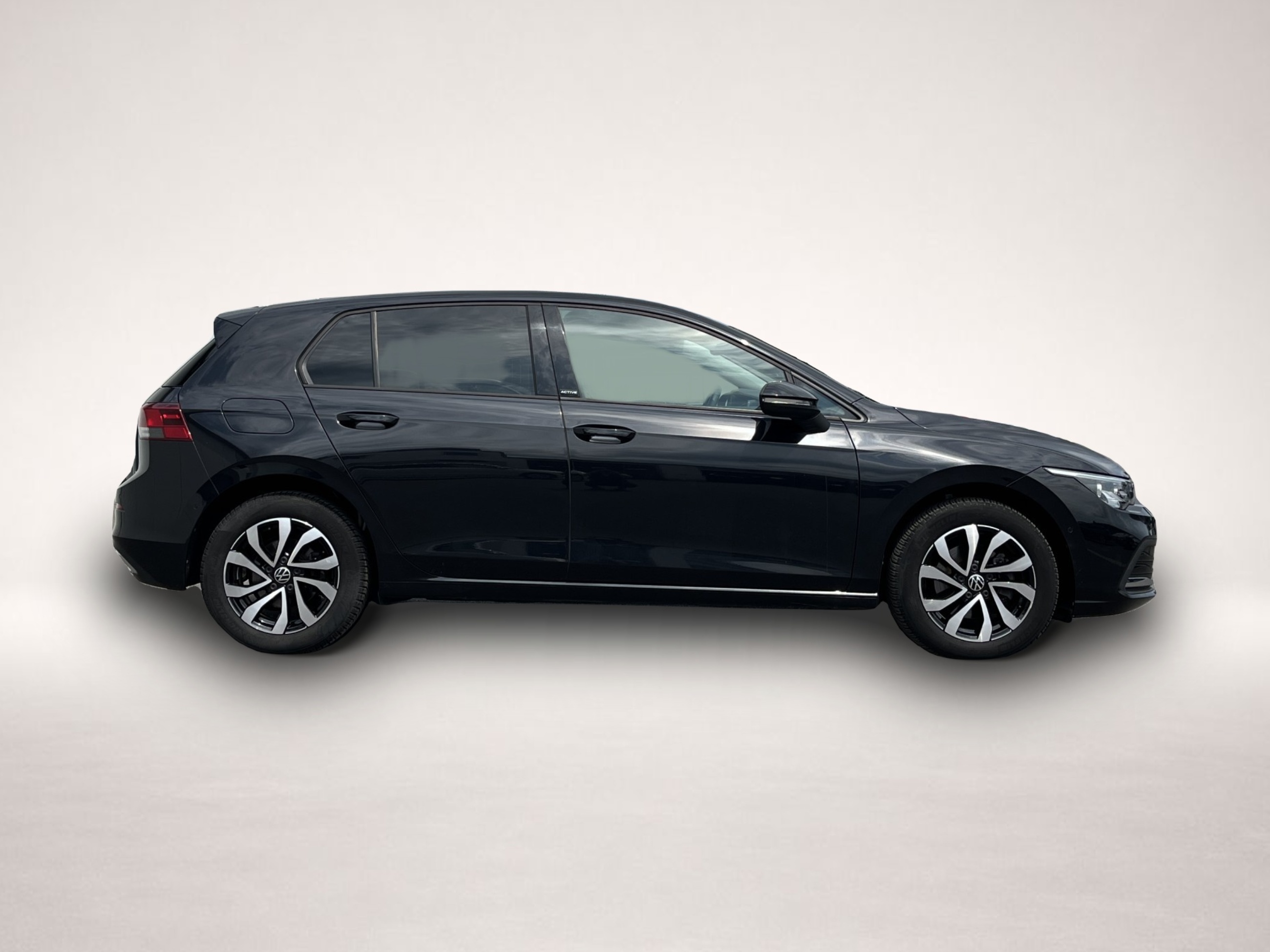 Volkswagen Golf (03/2023, Benzin)