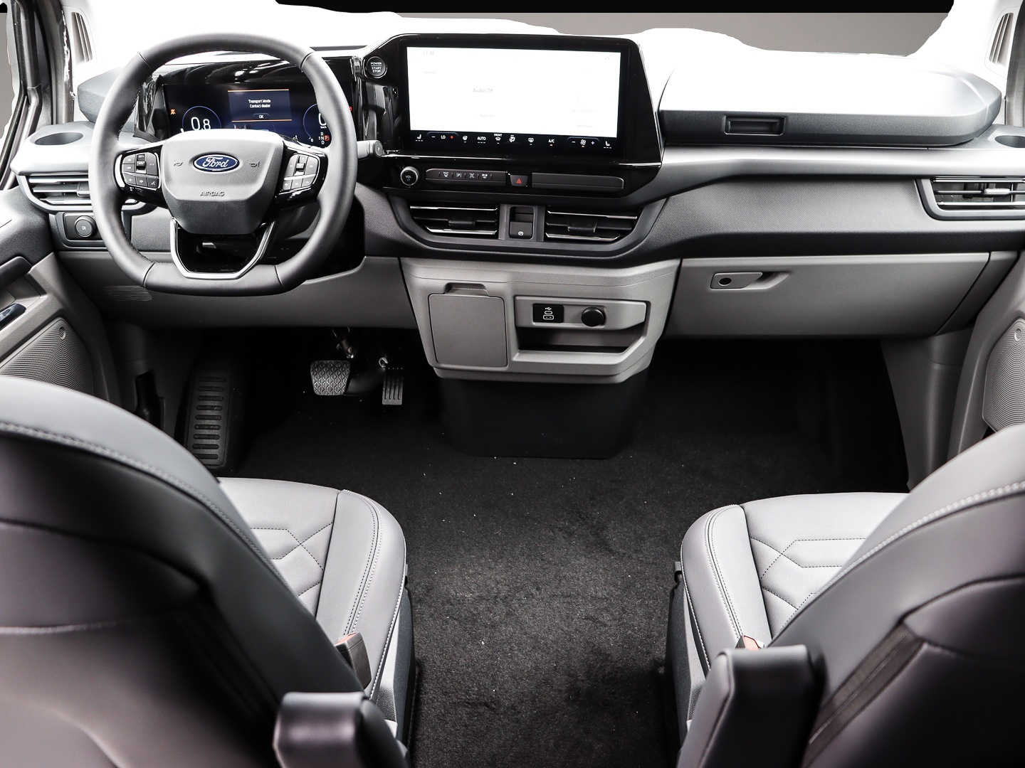 Ford Tourneo Custom (09/2025, Diesel)
