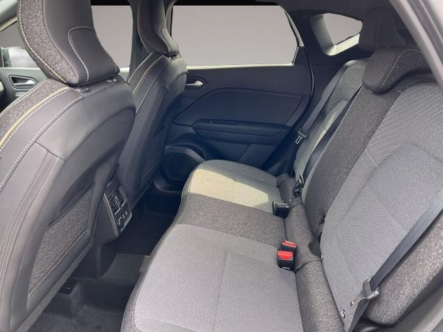 Renault Captur (10/2025, Benzin)