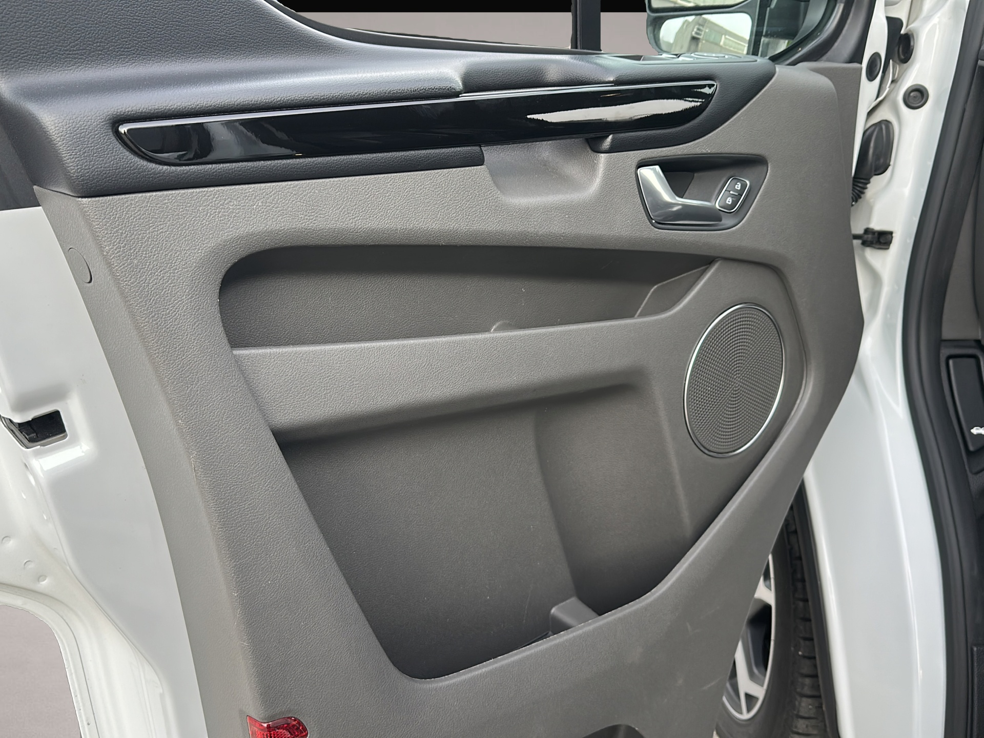 Ford Tourneo Custom (10/2022, Diesel)