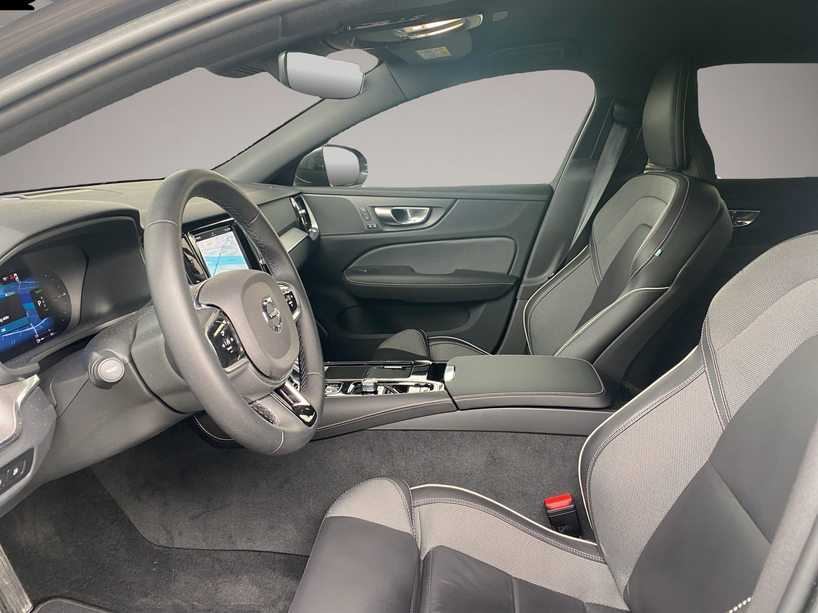 Volvo V60 (04/2023, Hybrid (Benzin/Elektro))