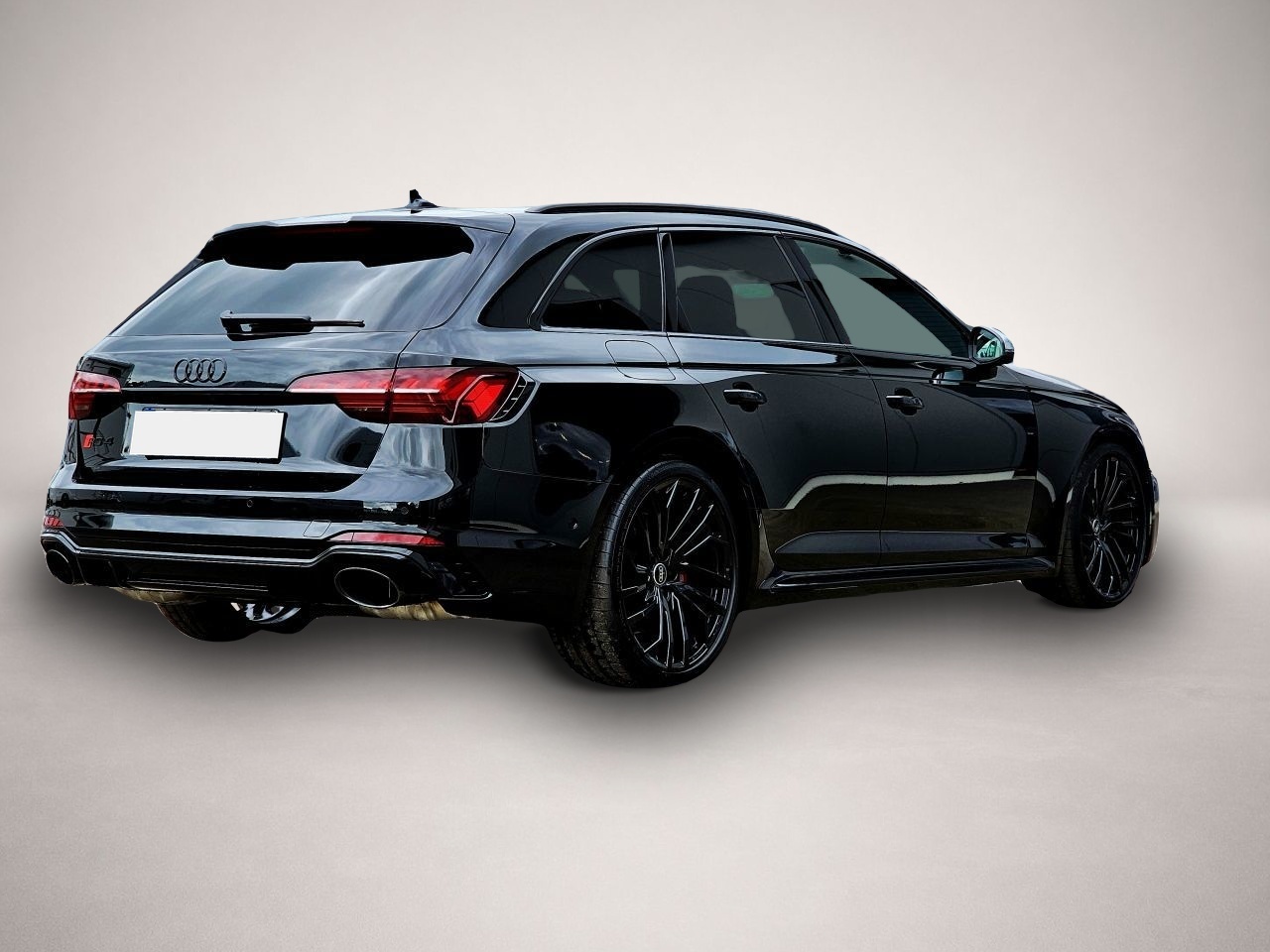 Audi RS4 (02/2024, Benzin)