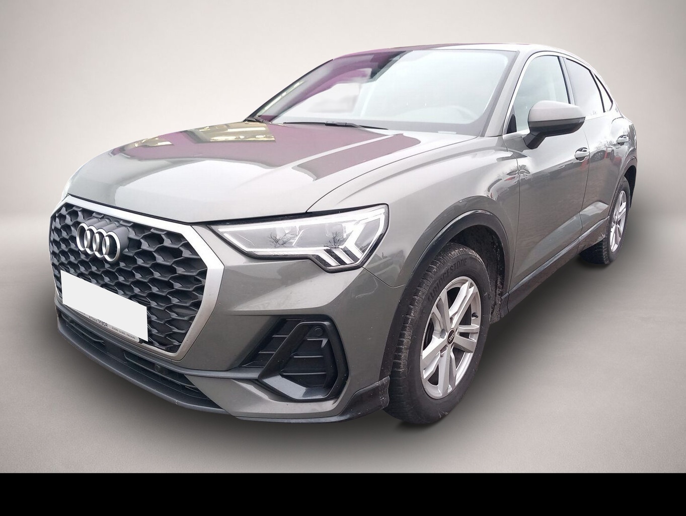 Audi Q3 (10/2020, Benzin)