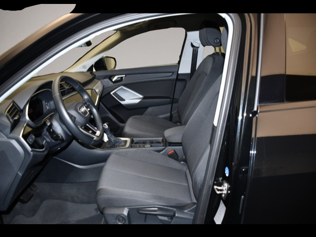 Audi Q3 (05/2024, Benzin)